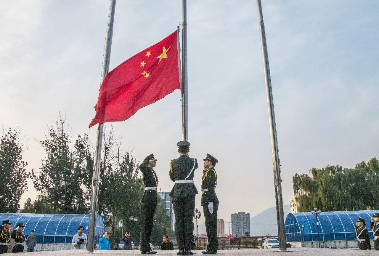 偷证据下绊子免除律师费,《你也有今天》嫉妒让梁依然面目全非